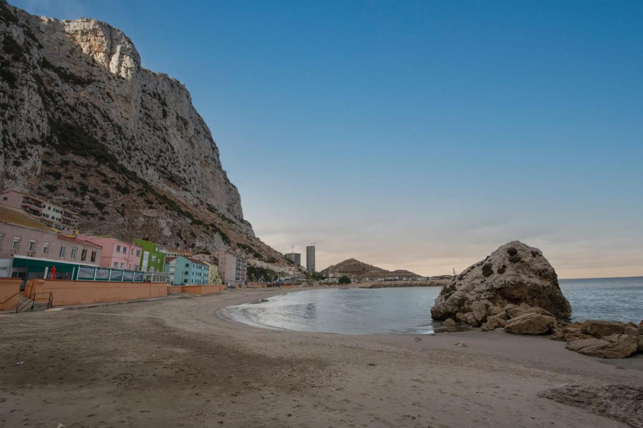 Beachfront Maisonette Gibraltár Kültér fotó