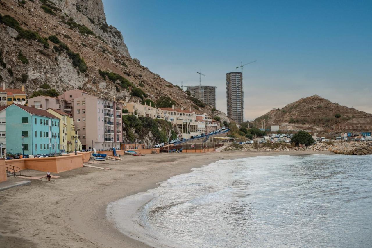 Beachfront Maisonette Gibraltár Kültér fotó